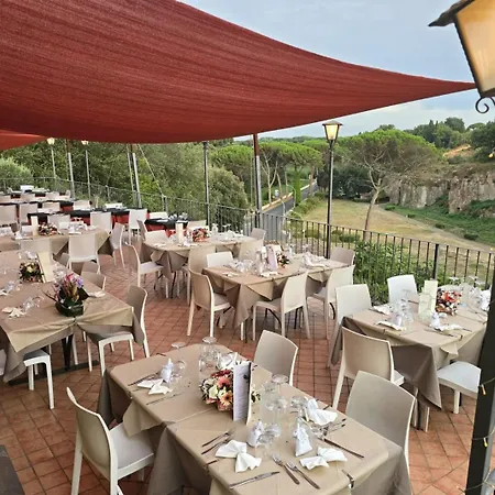 Le Tre Camelie Capranica